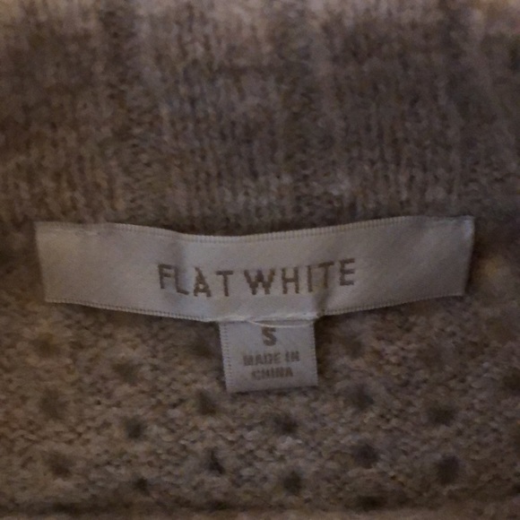 Beige knee length sweater dress with fringe detail - Picture 4 of 4